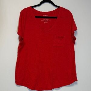 Torrid Red Short Sleeve V-Neck Tee